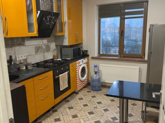 Оренда 3-кімн квартири, Лівий берег. ГАО! Каменское