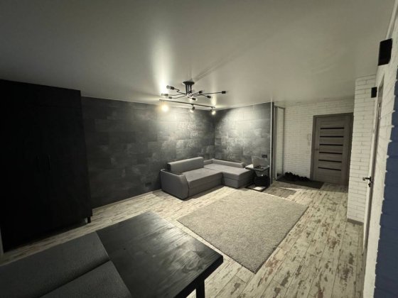 Сдам 1 комн -студию на Черемушках Каменское