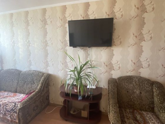 Здається у місті Камʼянське 1 кімнатна великогабарітна квартира Каменское