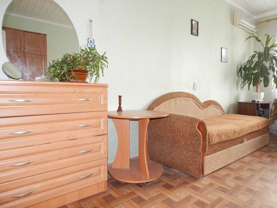 Сдаю 3-х ком. квартиру на левом берегу возле торгового центра ТЕРРА Кам'янське