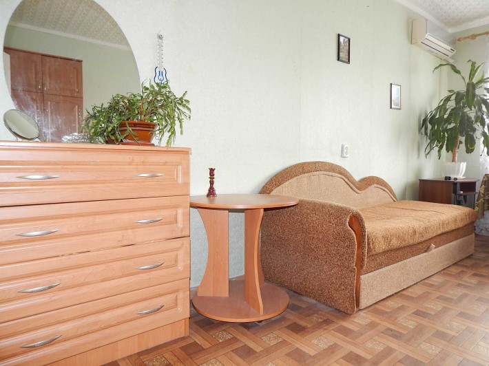 Сдаю 3-х ком. квартиру на левом берегу возле торгового центра ТЕРРА - фото 1