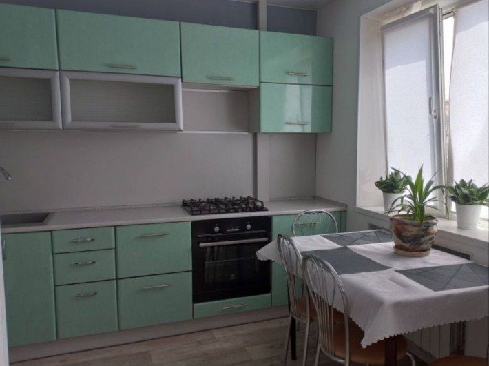 Сдам 3-4х к комн комнатную кв-ру 12000 Левый берег - фото 1