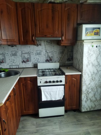 Сдам 2-х комнатную квартиру на длительный срок - фото 1