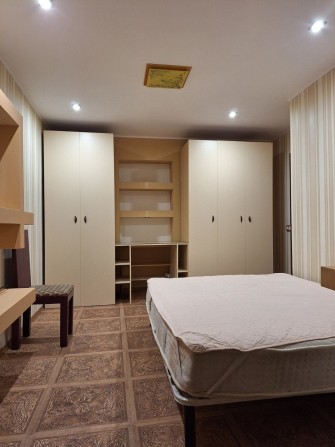 Здам трикімнатну квартиру - фото 1