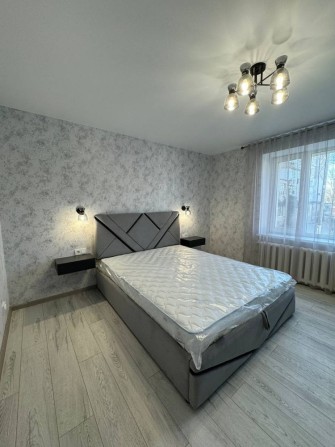 Сдам однокомнатную квартиру , киевка с ремонтом в центре города !!! - фото 1