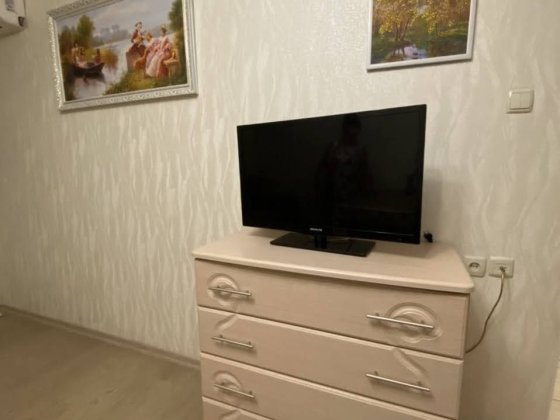 Сдам  однокомнатную квартиру с ремонтом Чорноморськ