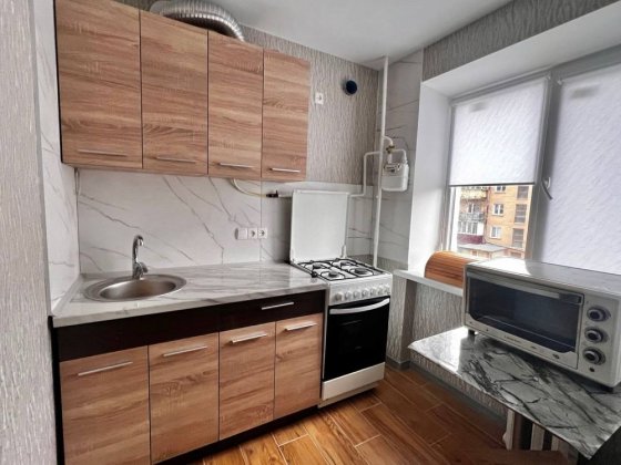 Здам 2-кімнатну квартиру в самому центрі на тривалий термін! Кам'янець-Подільський