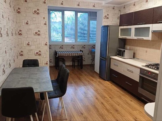 Простора квартира у центрі міста Каменец-Подольский