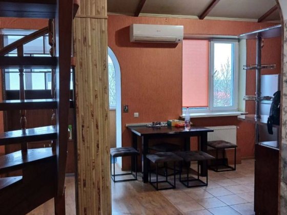 Здається 3 квмнатна квартира . Каменец-Подольский