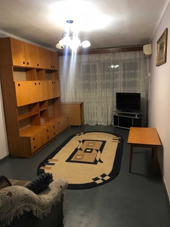 Сдам на год и более 2 комнатную квартиру на проспекте Мира - фото 1