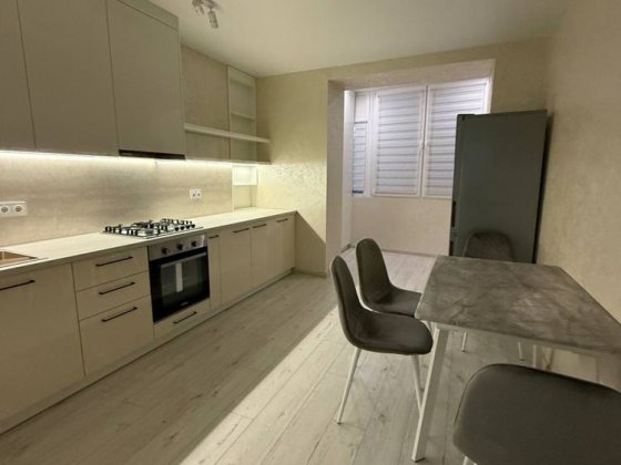 Здам 2-кімнатну квартиру в центрі Кам'янець-Подільський