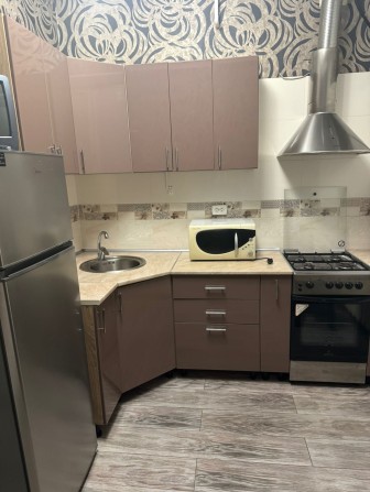 Сдается 1к квартира в центре - фото 1