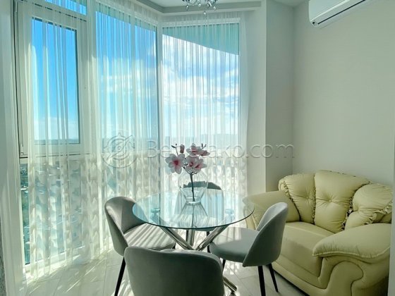 Стильная квартира с 1-ой спальней в Ж/К «Аквамарин». Одеса