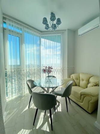 Стильная квартира с 1-ой спальней в Ж/К «Аквамарин». - фото 1