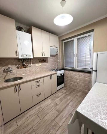 Оренда 1-кімнатної квартири в центрі — вул. Берегівська! - фото 1