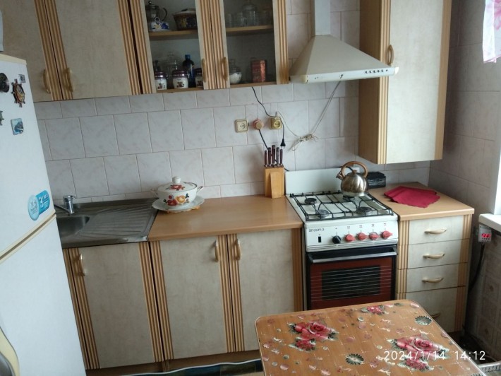 Сдам 2к квартиру на Лазурном - фото 1