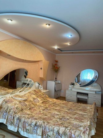 Оренда трикімнатної квартири - фото 1