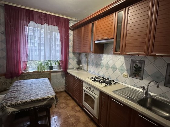 Здається 2 кімнатна Піщана Обухів