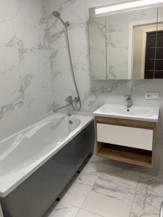 Здається в Оренду 3х кімнатна квартира .  Індивідуальне газове опаленя - фото 1