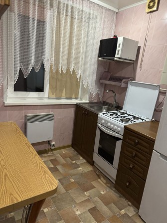 Дво кімнатна квартира у тихому районі!40 років. - фото 1