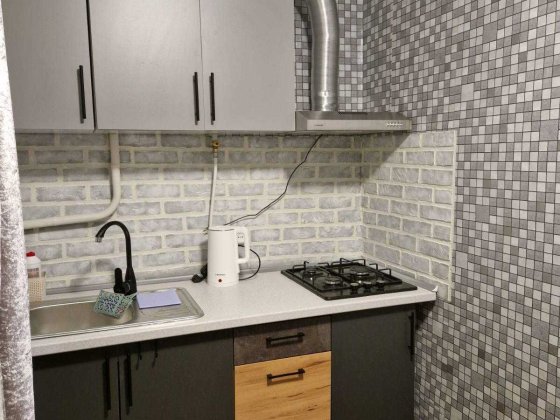 Ан( агентство) Здамо 1кімн 1 поверх  Пшс Павлоград