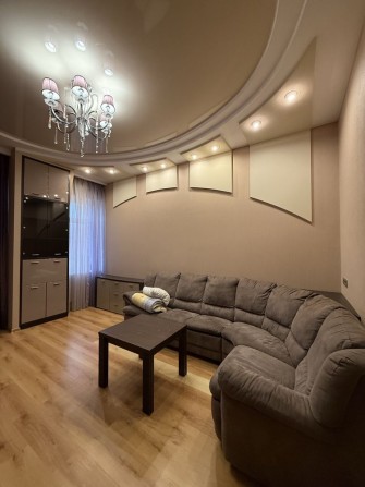 Сдается прекрасная 4 комнатная квартира. Автономка. Гараж. Славянск. - фото 1