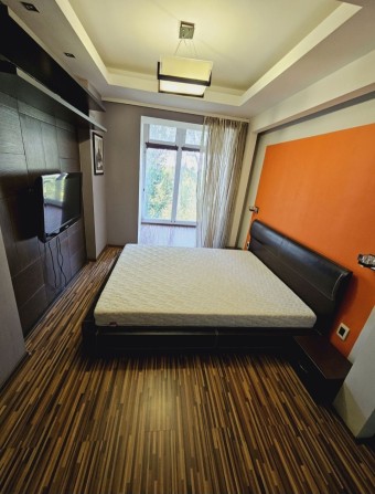 Свободна с 10.12. Сдам 3ком. квартиру. Центр - фото 1