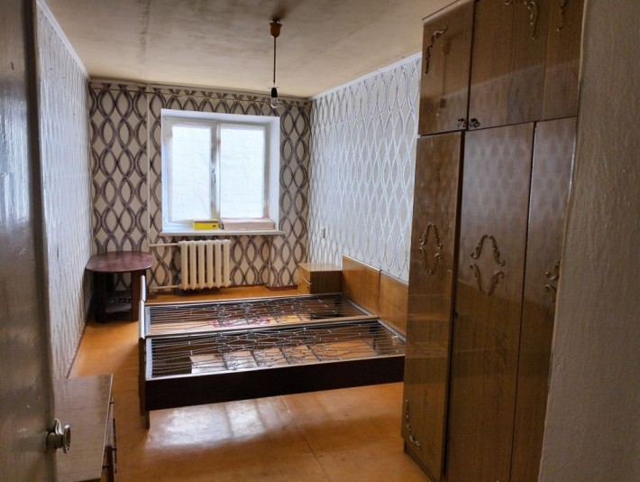 Сдам квартиру Артема 8тис с комуналкой - фото 1