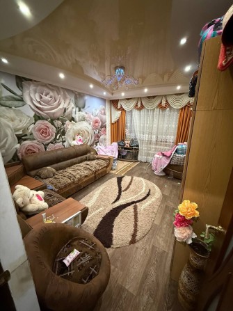 Сдам 2-к квартиру, очень теплую на первом этаже в Николаевке - фото 1