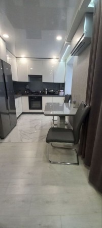 Перша сдача 3к.квартири в Центрі міста ! - фото 1