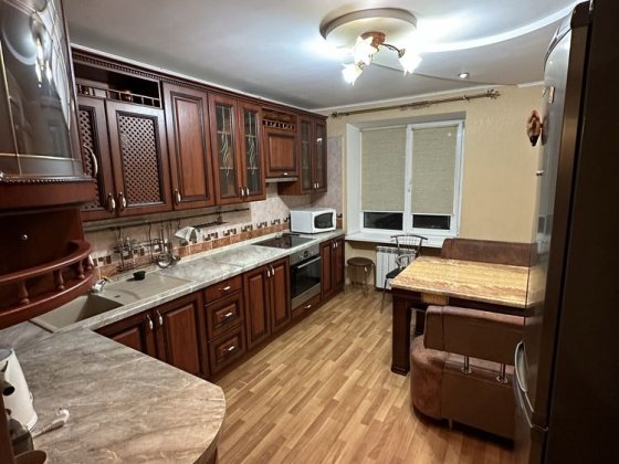 Велика квартира в центрі міста Славянск