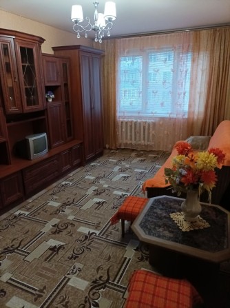 Здається двокімнатна квартира без ком - фото 1