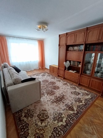 Здається 3 кімнатна квартира на вул Сірка - фото 1