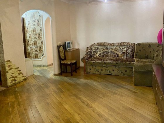 Здається 3-кімнатна квартира по вул. Пролетарська Умань