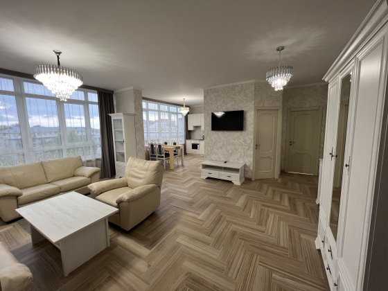 Здам двокімнатну квартиру з кухньою-студією Трускавец