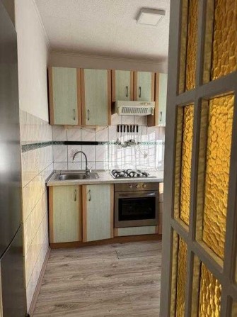 Здається 3х кімнатна квартира на Виставці з хорошим ремонтом! - фото 1