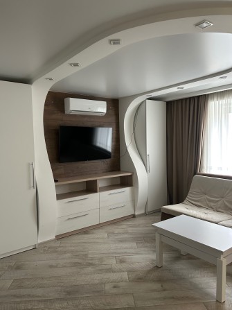 Оренда 1-кімнатна новобудова на Виставці - фото 1