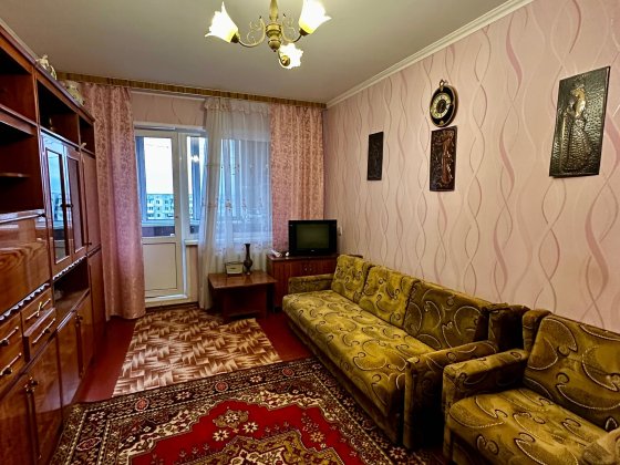 2-кімнатна / вул.Курсова/ можна з тваринкою