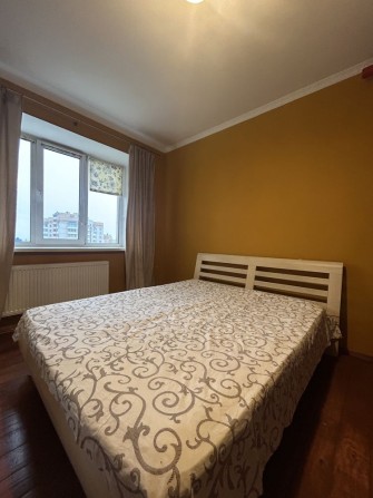 Квартира в центрі міста Буча! Двокімнатна! - фото 1