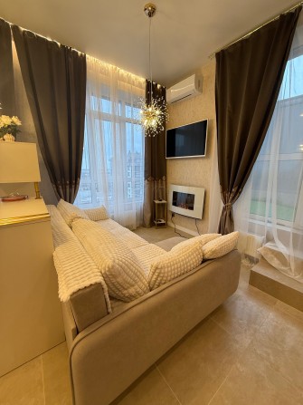 Аренда 1 квм квартири з терасою - фото 1