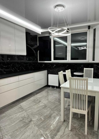 Лісовий квартал здам класну стильну євро 2к квартиру ГЕНЕРАТОР - фото 1