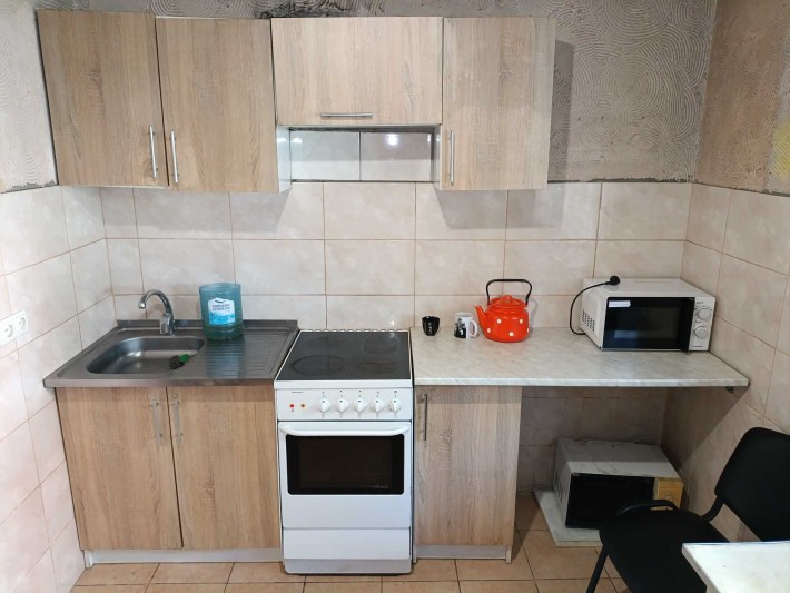 Сдам 1-ком квартиру ЖК Буча квартал, цокольный этаж, с животными ДА - фото 1