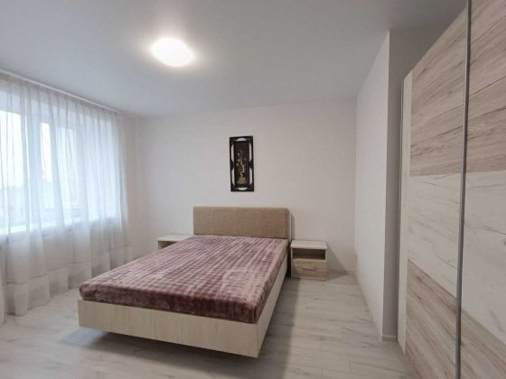 Здам простору квартиру на Виставці Хмельницький