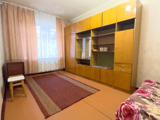 Бюджетна 1-кімнатна по Шолом Алейхема р-н 3 школи