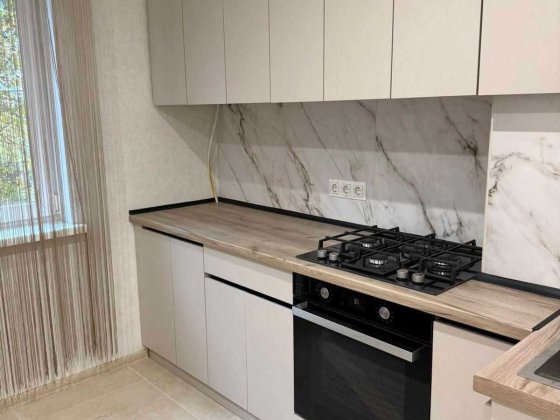 Оренда 2-ох кімнатної квартири Чорних Запорожців 18