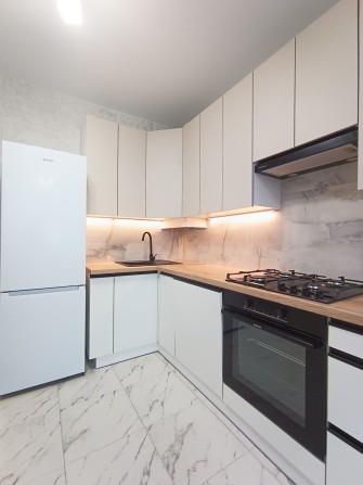 Світло є, Міленіум Стейт, повноцінна 1к, кондиціонер, посудомийна тощо - фото 1