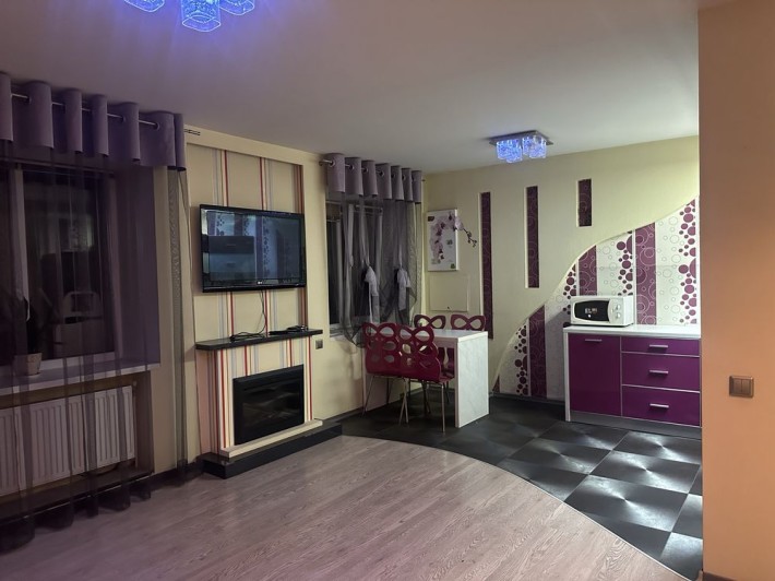 Оренда 3к кв (кухня-студія+2 окремі кімнати) - фото 1