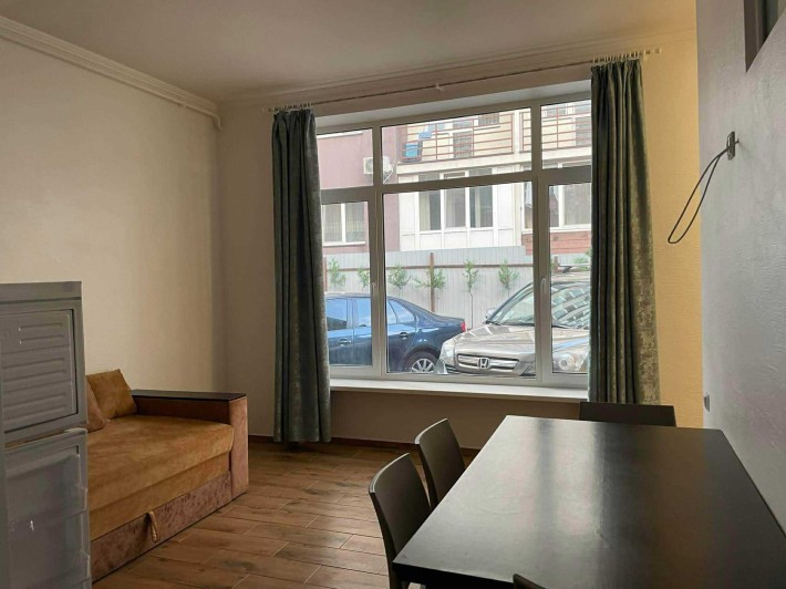 2 к квартира вул Освіти поруч школа і садок центр 1 пов. - фото 1