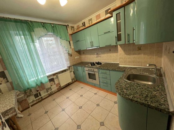 Здам гарненьку 1 кім.кв на  Леваневського Белая Церковь