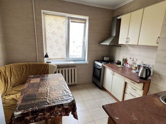 1 к квартира в центрі Вишневого!